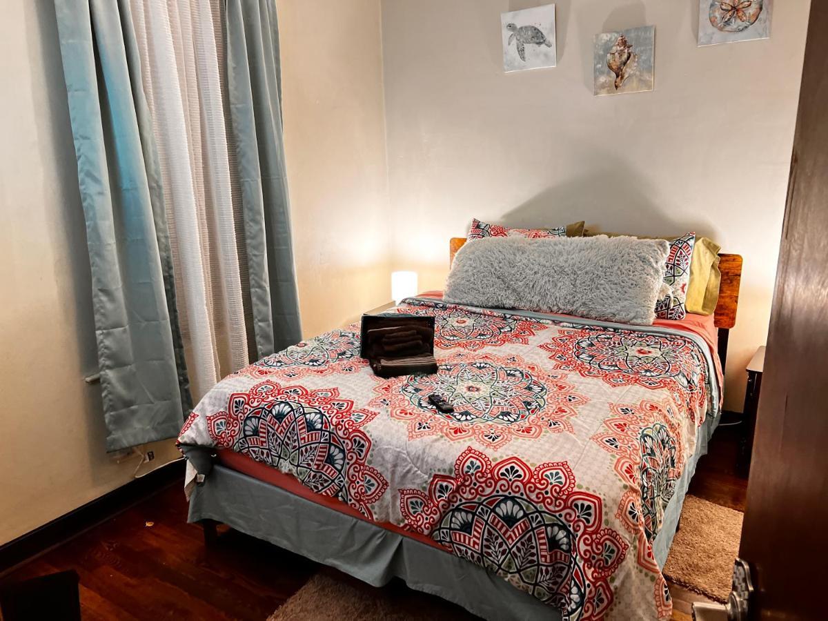 Clean, Spacious, Inexpensive Queen Br Hotel Chicago Buitenkant foto
